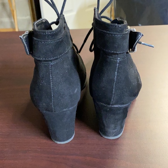 So wedge booties - Picture 4 of 8